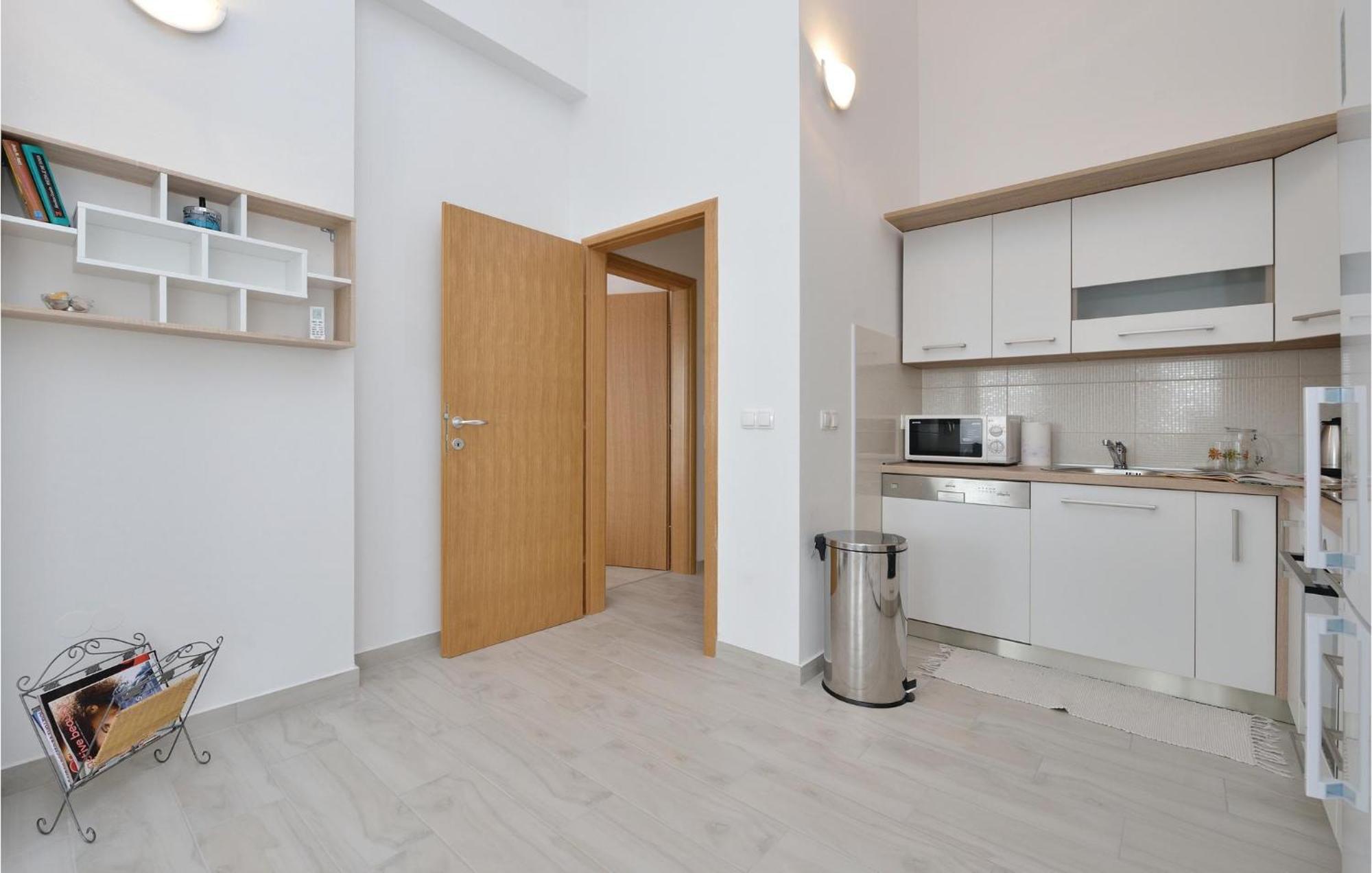 Nice Apartment In Vrsi-Mulo With Wifi Buitenkant foto